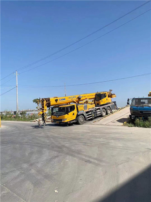 盐边县吊车作业时，可能会产生哪些额外收费项目？