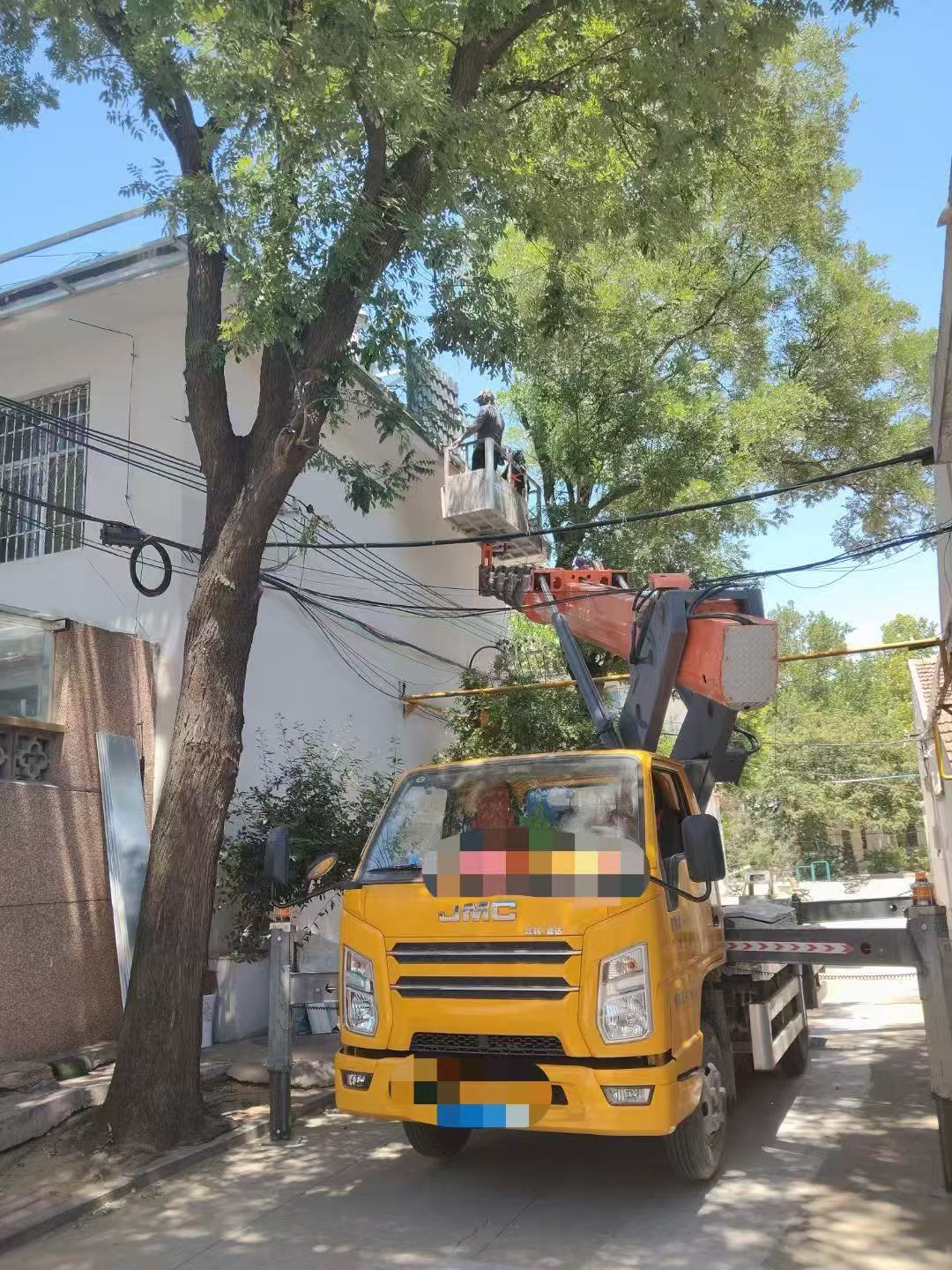 盐边县高空作业车能吊装重物吗？最大承载多少公斤？